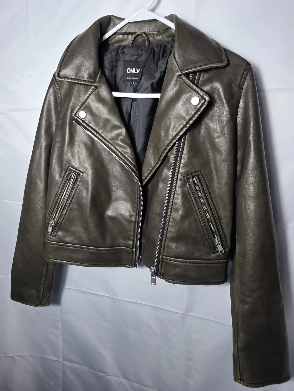 ONLY Women's Cropped Moto Jacket in Dark Olive Small Bikercore Faux Leather
